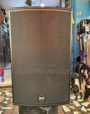 RCF Tt-25a Ii 15 Inches Active Stage Monitor/Speaker