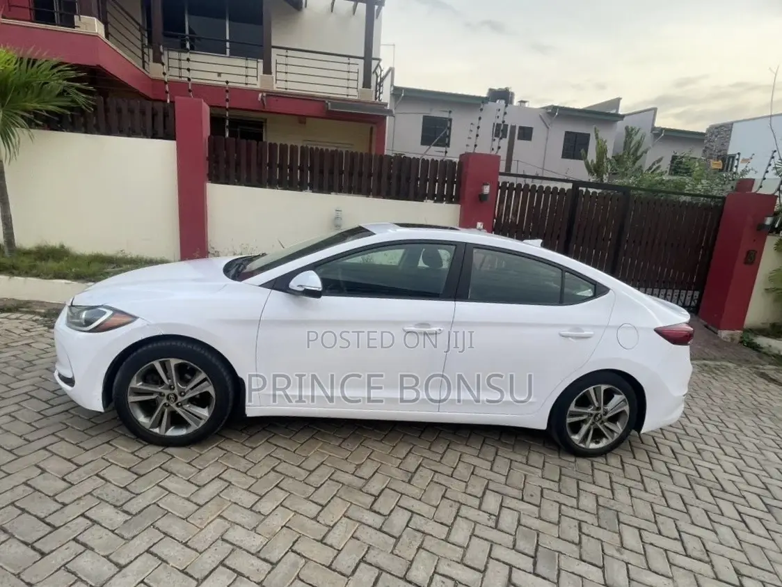 Hyundai Elantra 2018 White