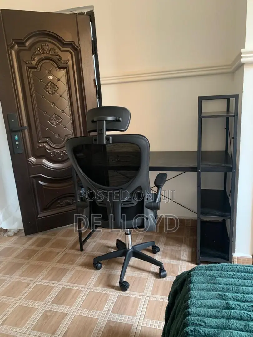 Studying Table and Chair
