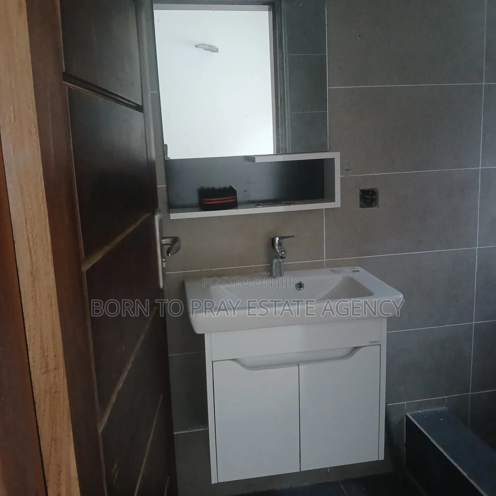 3bdrm House in Nana Poku Properties, Ejisu-Juaben Municipal for sale