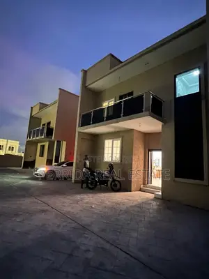 4bdrm Mansion in Accra Metropolitan for sale