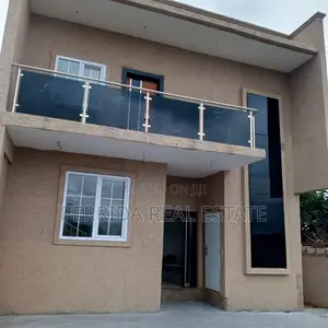 4bdrm Mansion in Accra Metropolitan for sale