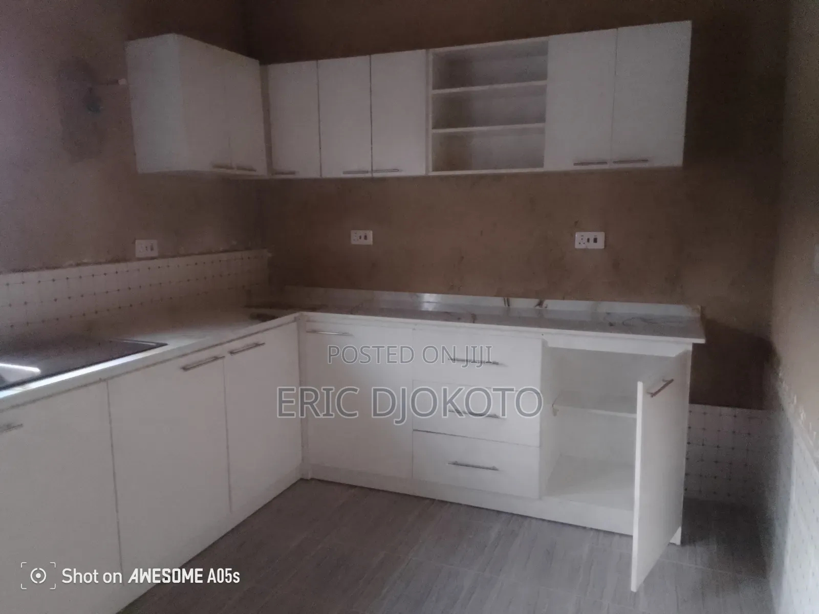 Kitchen Cabinets With Marble Top