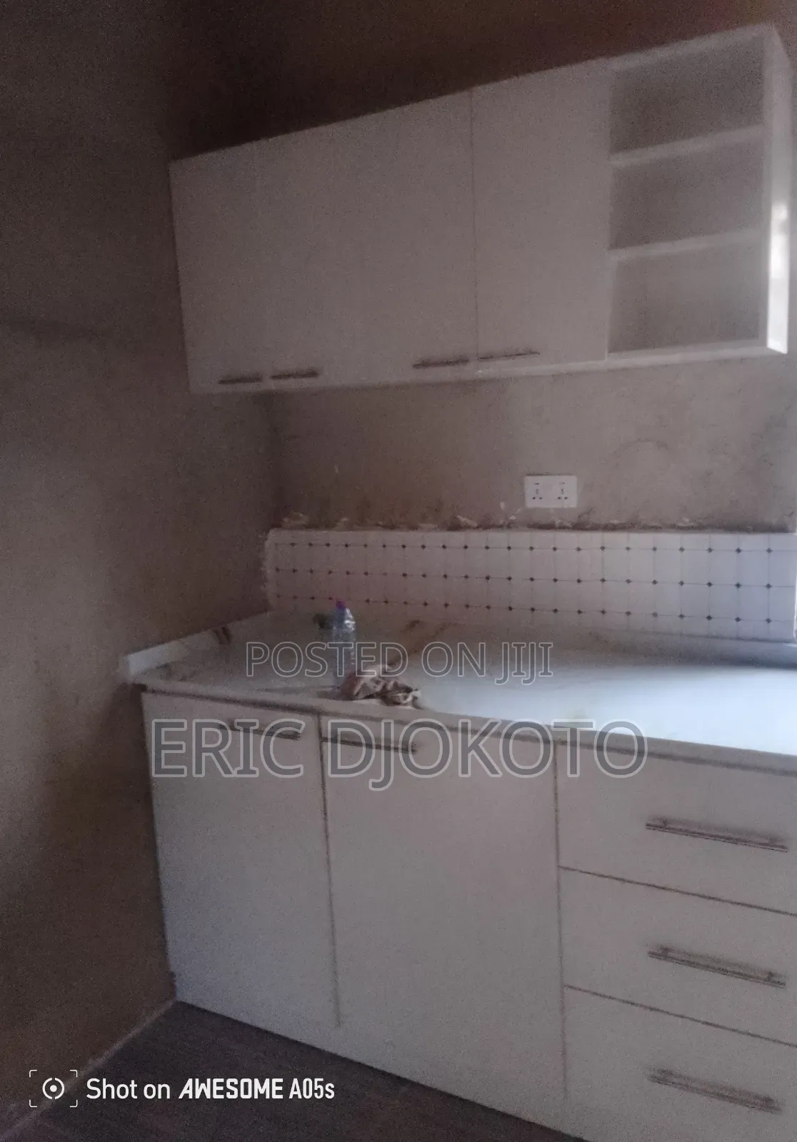 Kitchen Cabinets With Marble Top