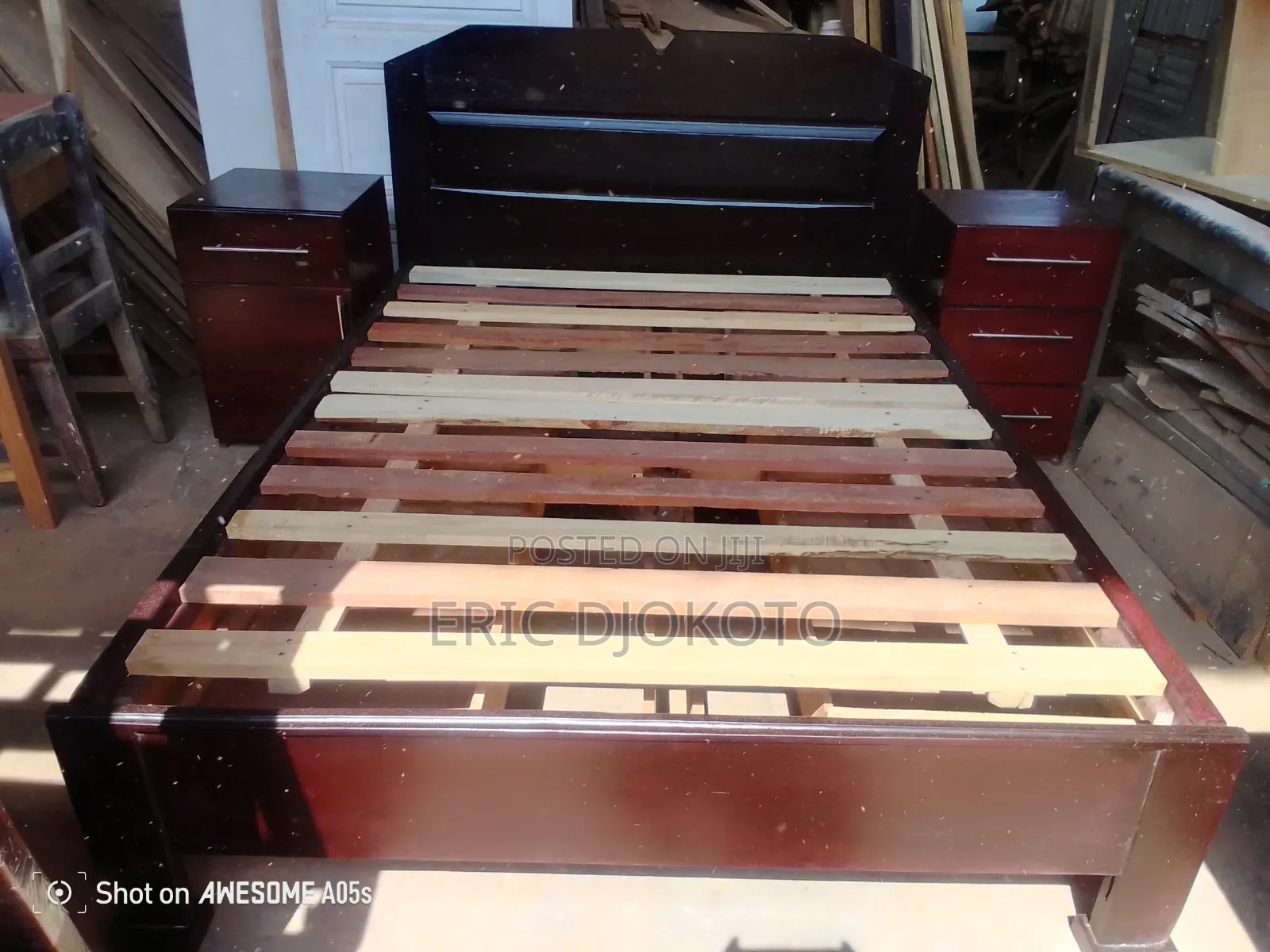 4 Built-in Drawers Double Bed With Two Sides Cabinets