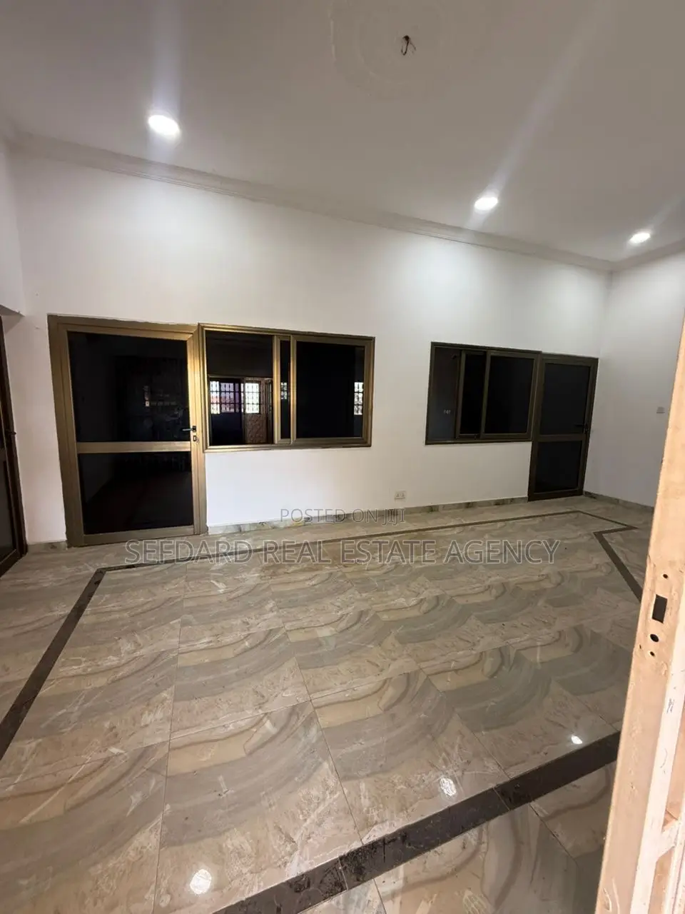 5bdrm House in Kasoa for sale