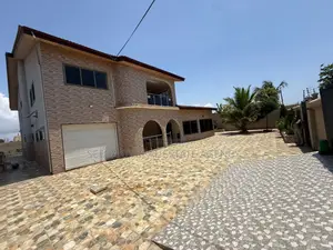 5bdrm House in Kasoa for sale