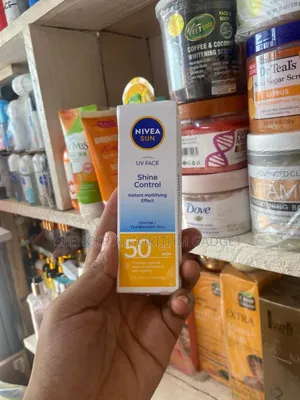 Nivea Sun Uv Shine Control Spf50