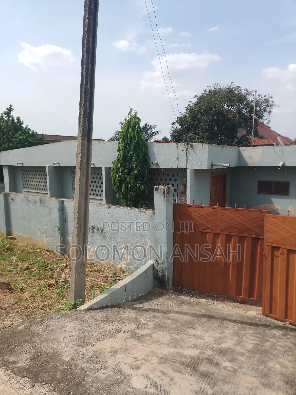 8bdrm House in Free Will Agency, Kumasi Metropolitan for sale