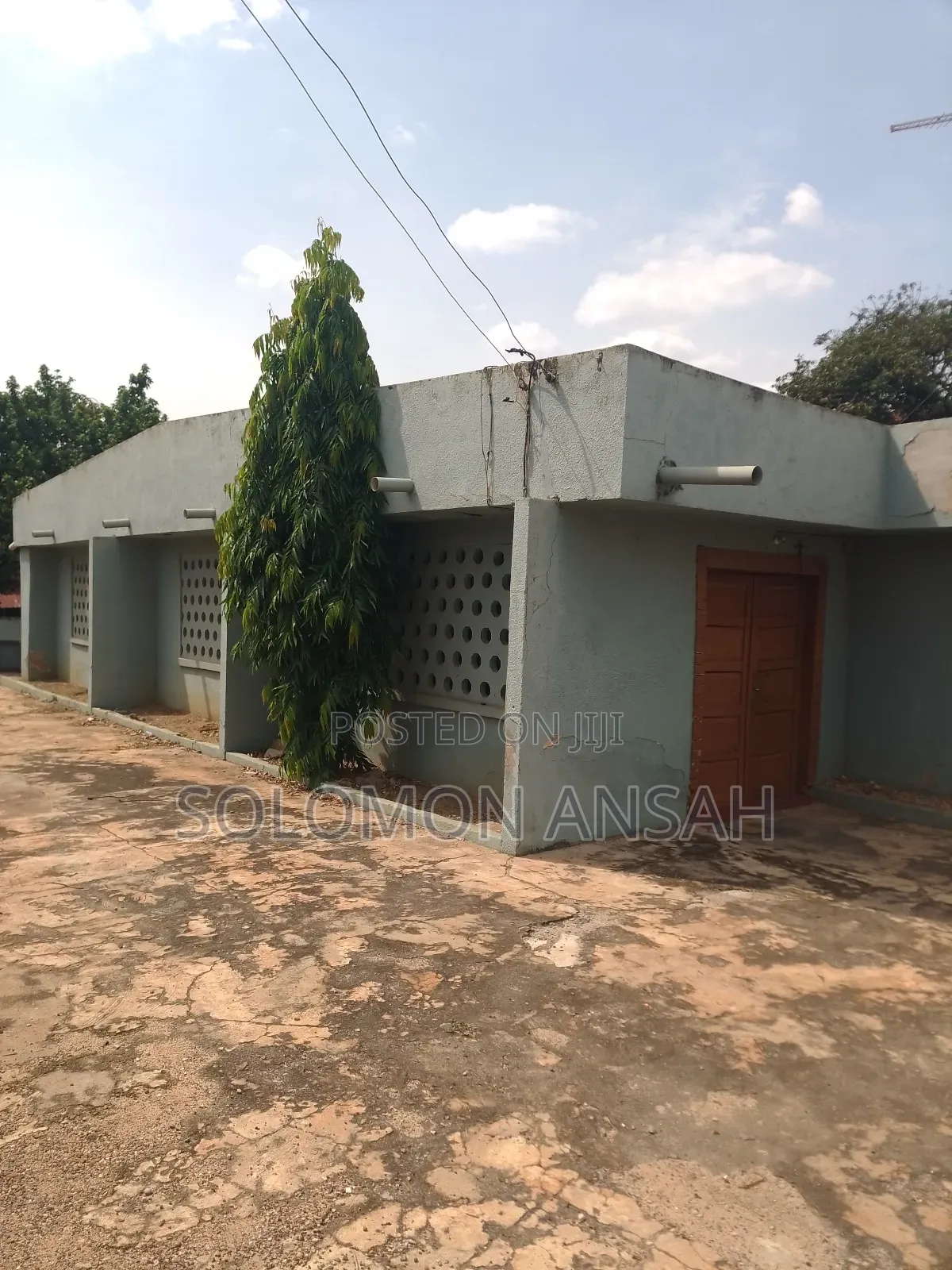 8bdrm House in Free Will Agency, Kumasi Metropolitan for sale