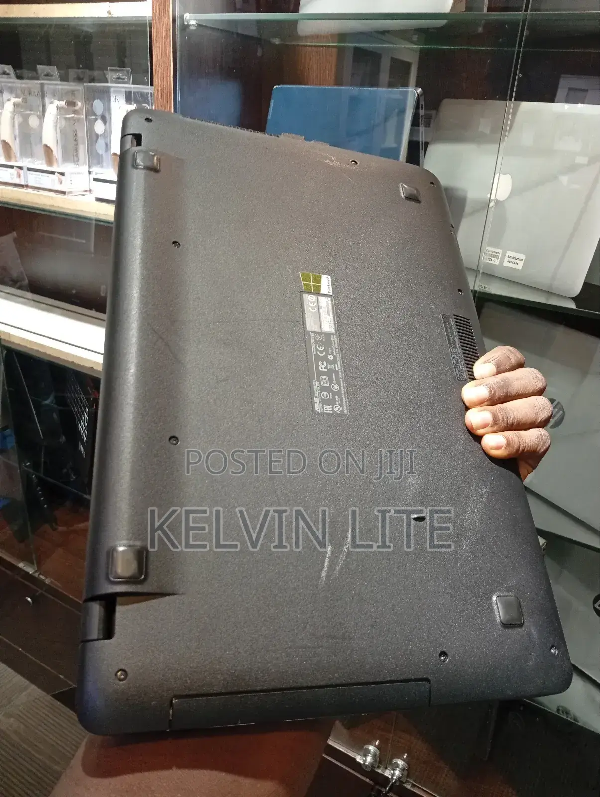 Laptop Asus X750LA 12GB Intel Core i7 HDD+SSD 1T