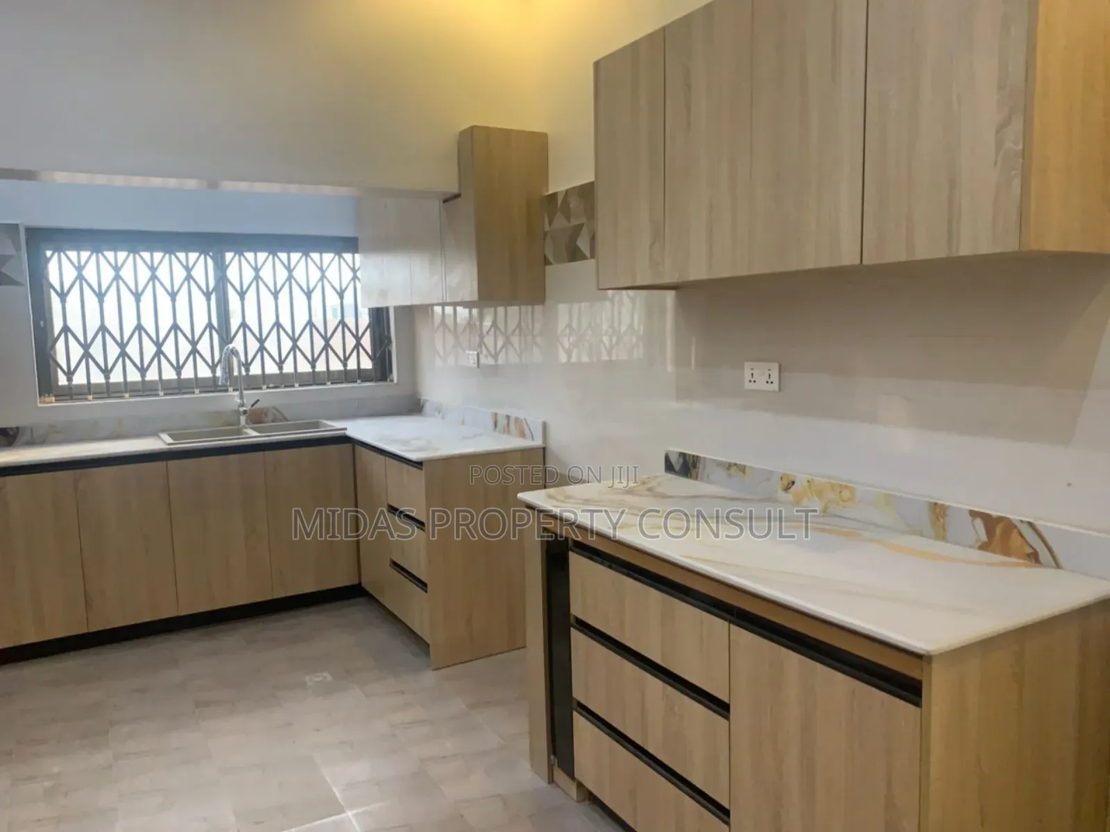 2bdrm Apartment in East Legon 69, Accra Metropolitan for sale