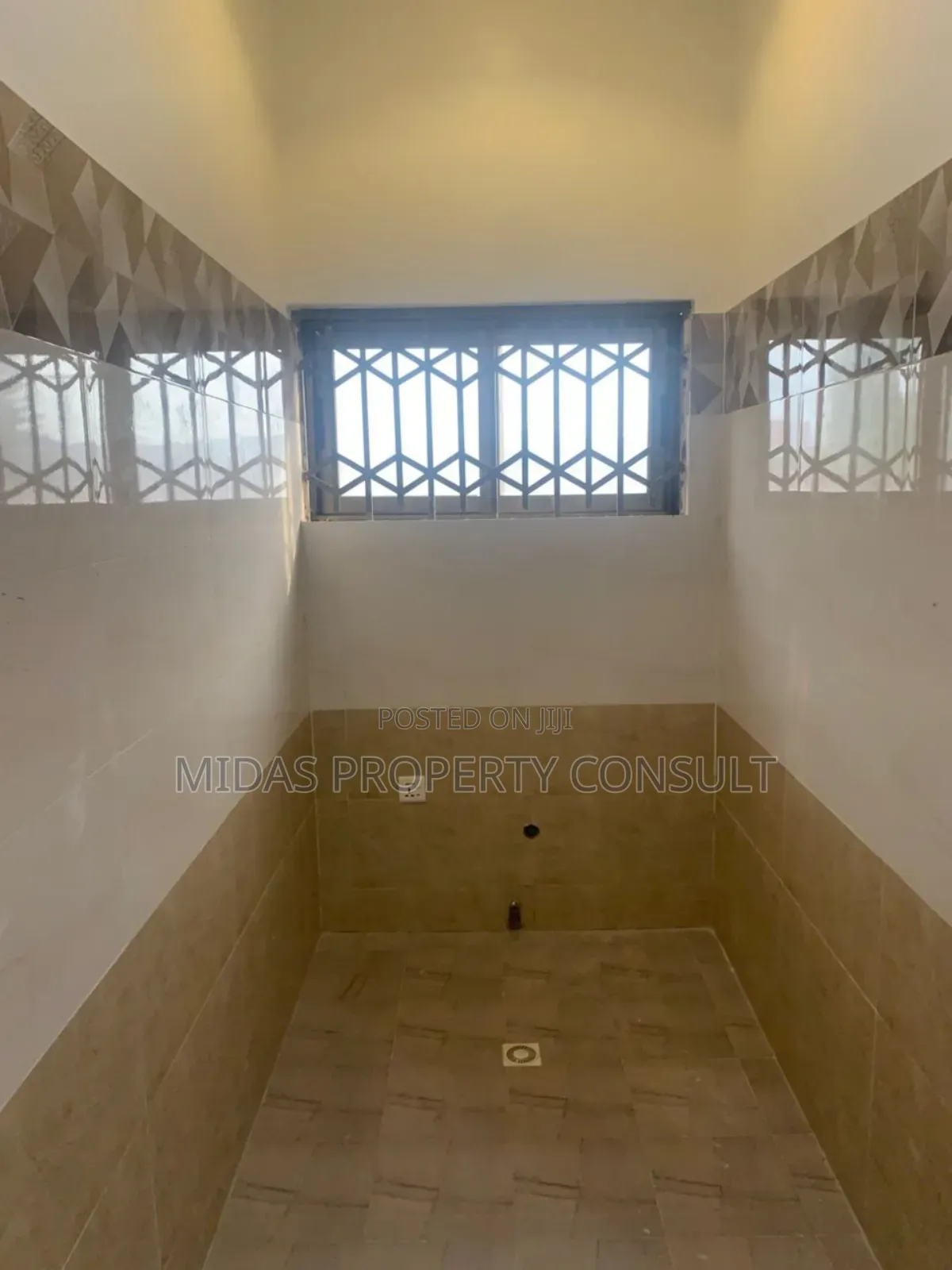 2bdrm Apartment in East Legon 69, Accra Metropolitan for sale