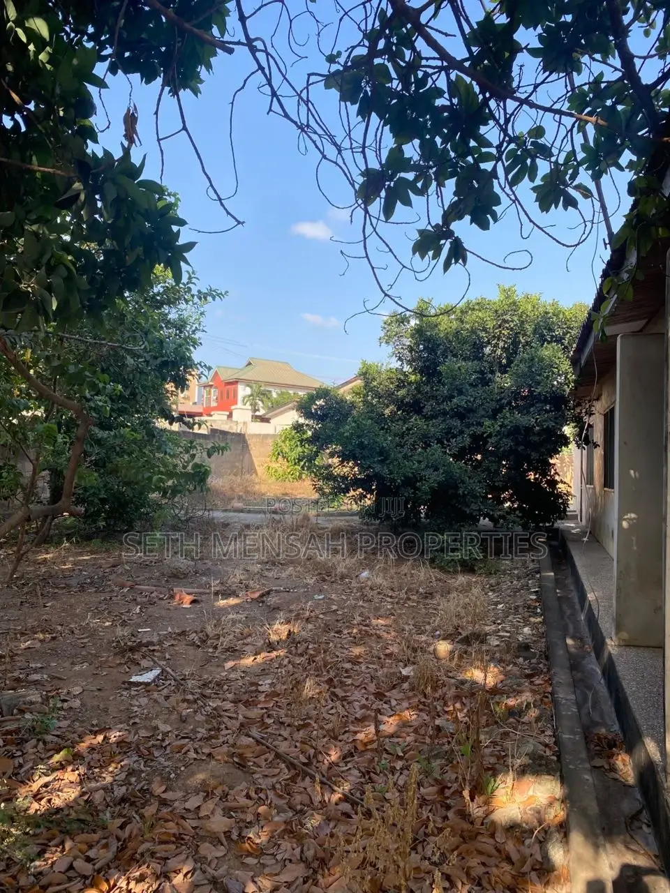 4bdrm House in 4 Bedroom House, Mile 7 for sale