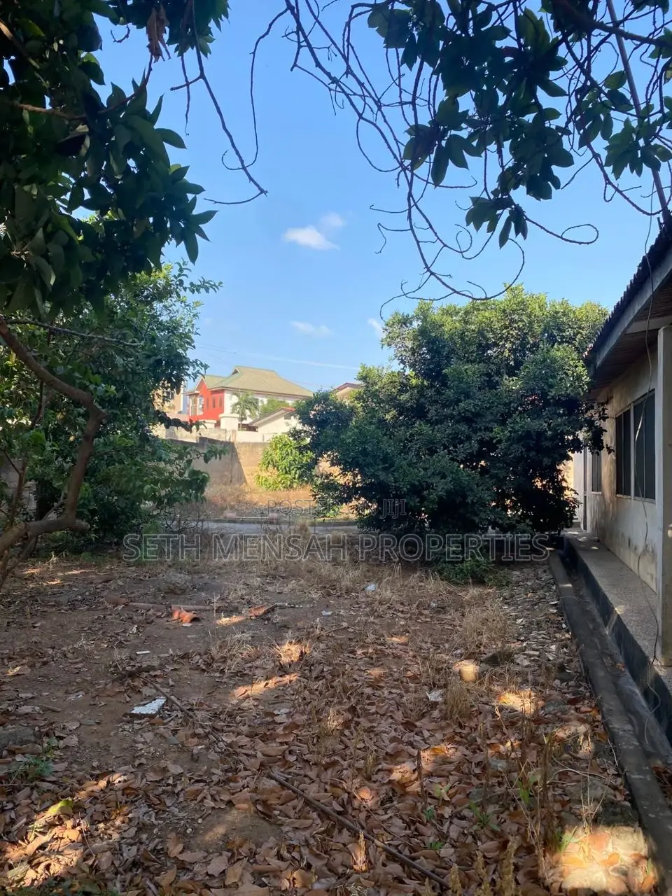 4bdrm House in 4 Bedroom House, Mile 7 for sale