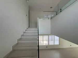 5bdrm House in East Legon, American House for sale