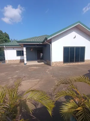 3bdrm House in Haatso, Pantang Road, ECOMOG for rent