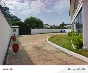 8bdrm House in Cantonments for rent
