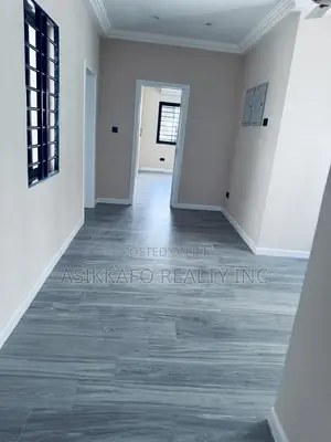 3bdrm Duplex in East Airport, Tseaddo for rent