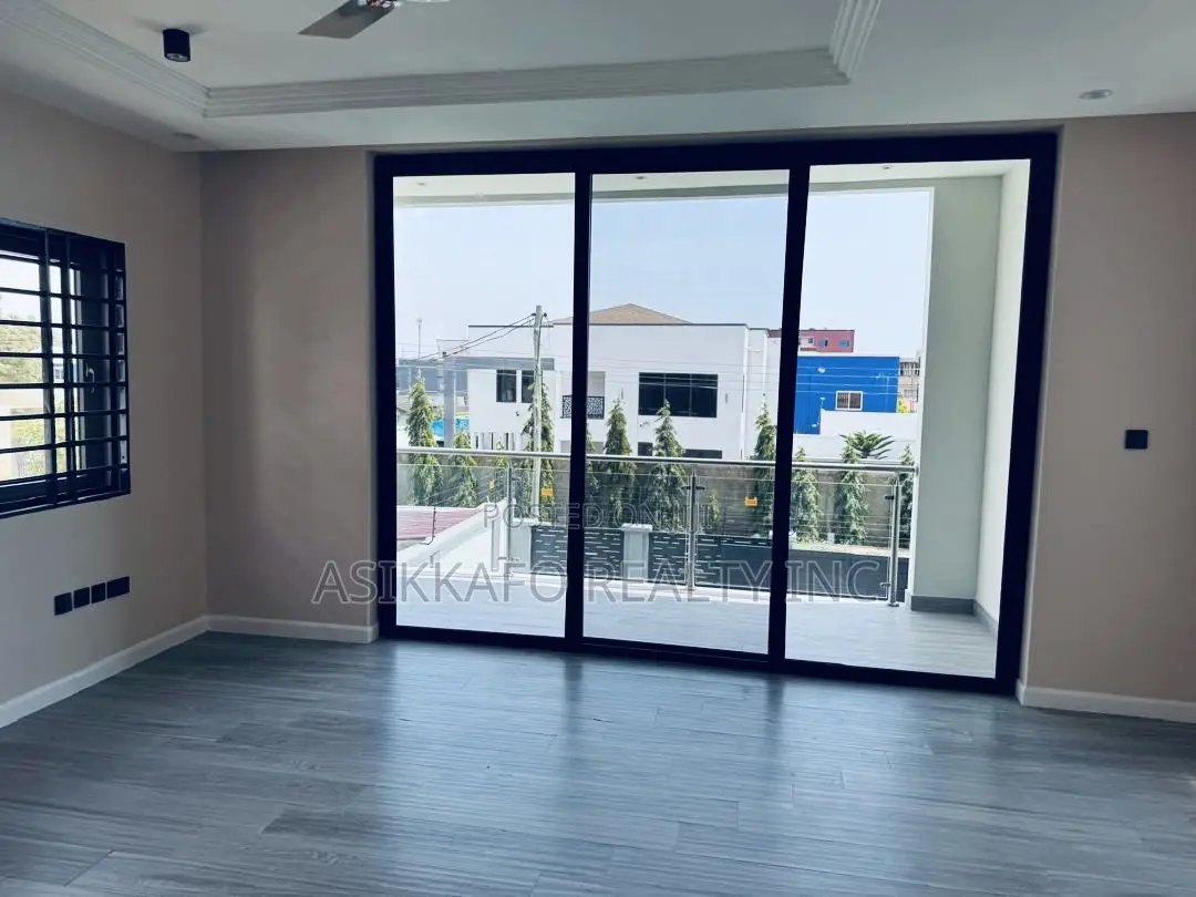 3bdrm Duplex in East Airport, Tseaddo for rent