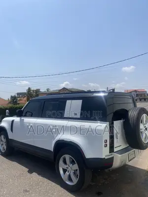 Land Rover Defender 2025 White