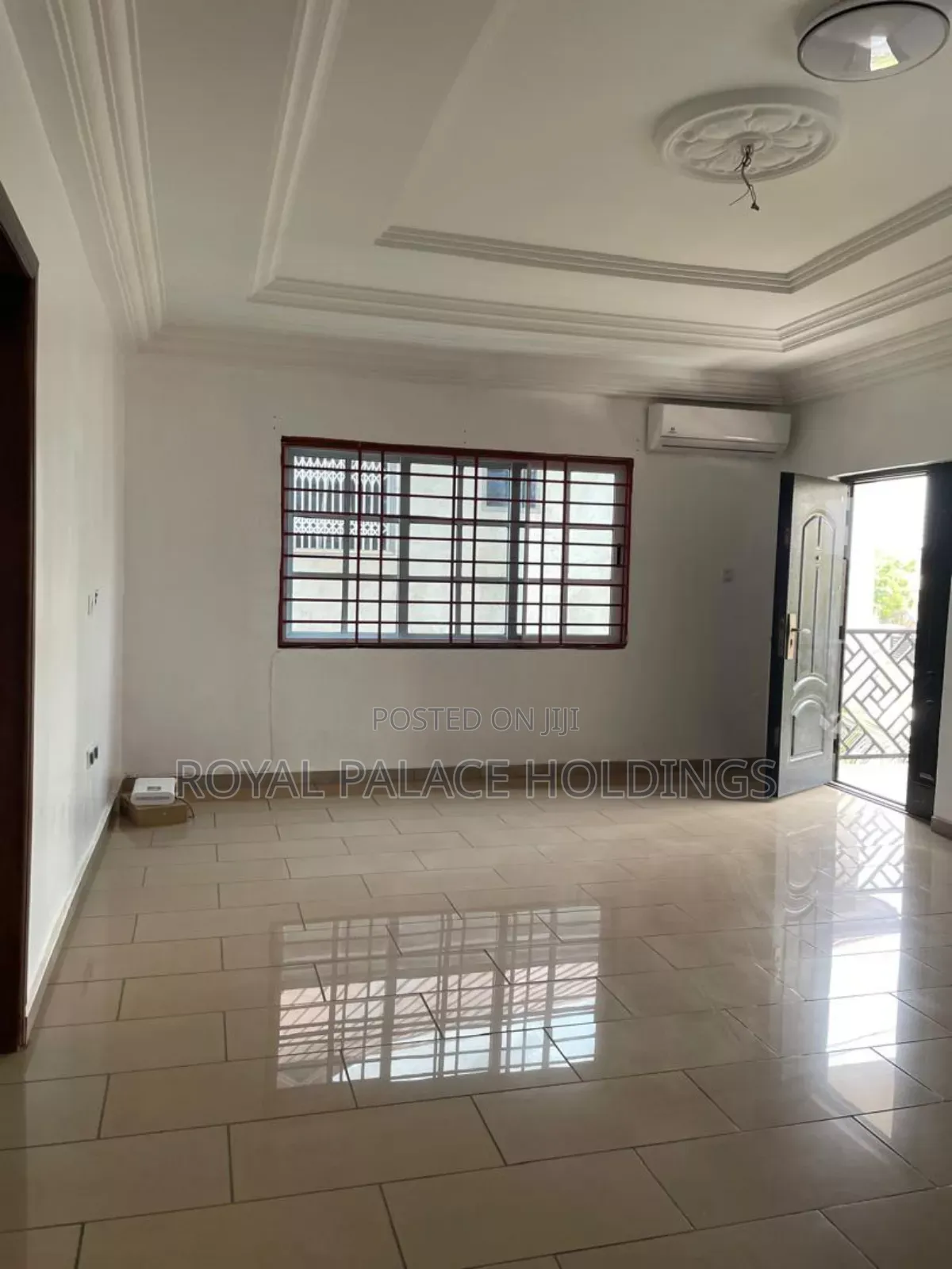 2bdrm Apartment in Lakeside for rent