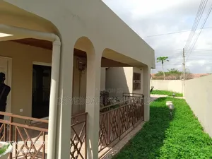 3bdrm House in Spintex:-  3 for rent