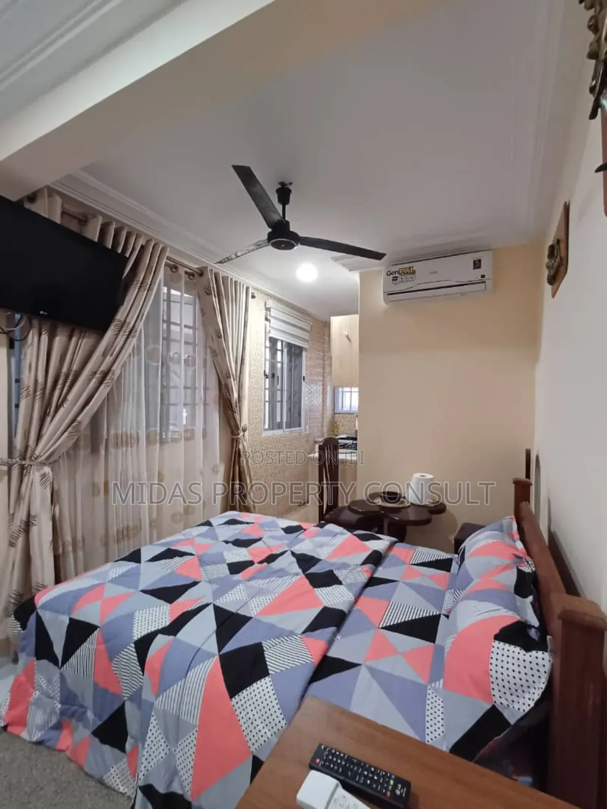 Furnished 3bdrm Apartment in Celebrity Golf, Sakumono for sale