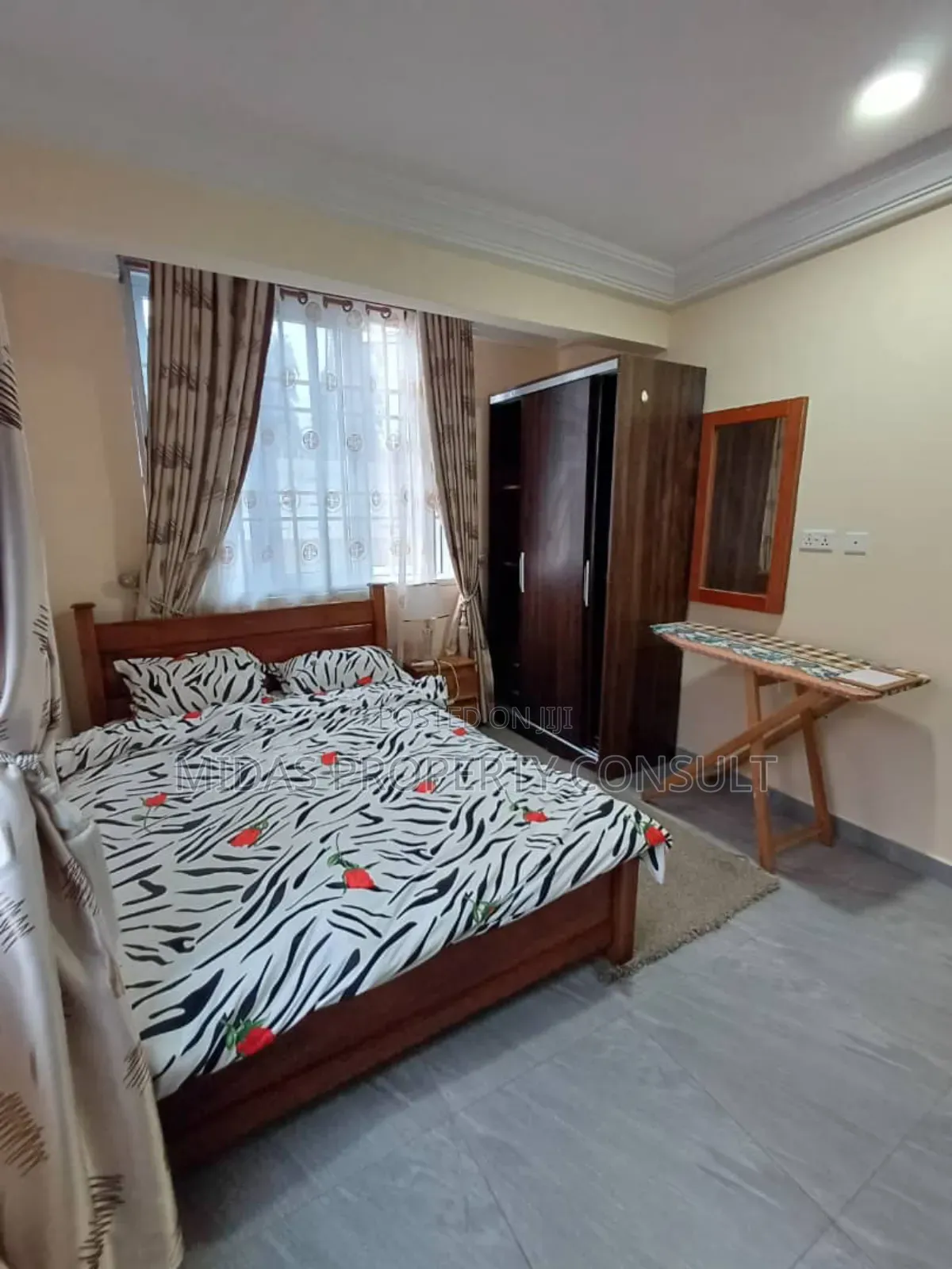 Furnished 3bdrm Apartment in Celebrity Golf, Sakumono for sale