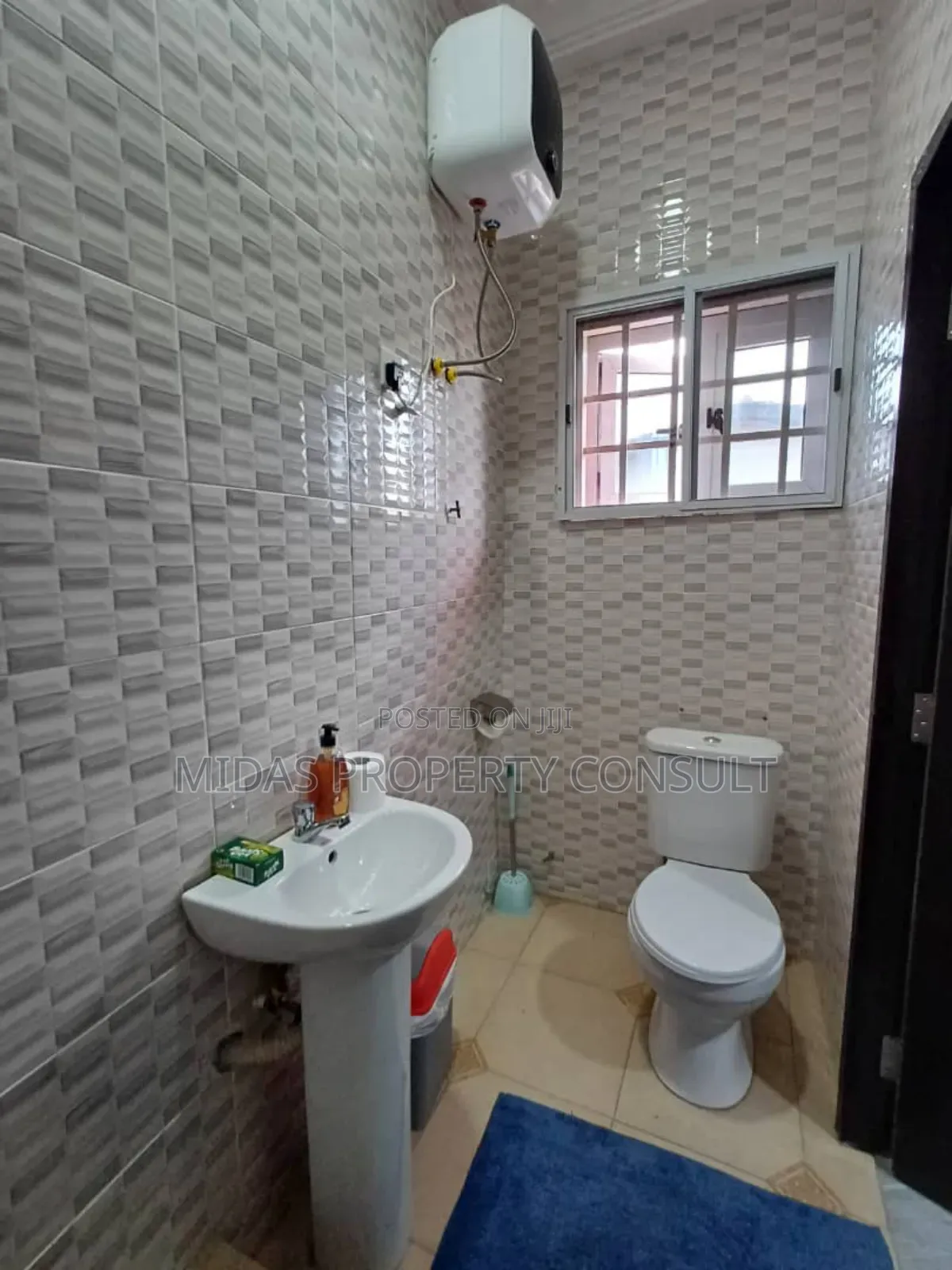 Furnished 3bdrm Apartment in Celebrity Golf, Sakumono for sale