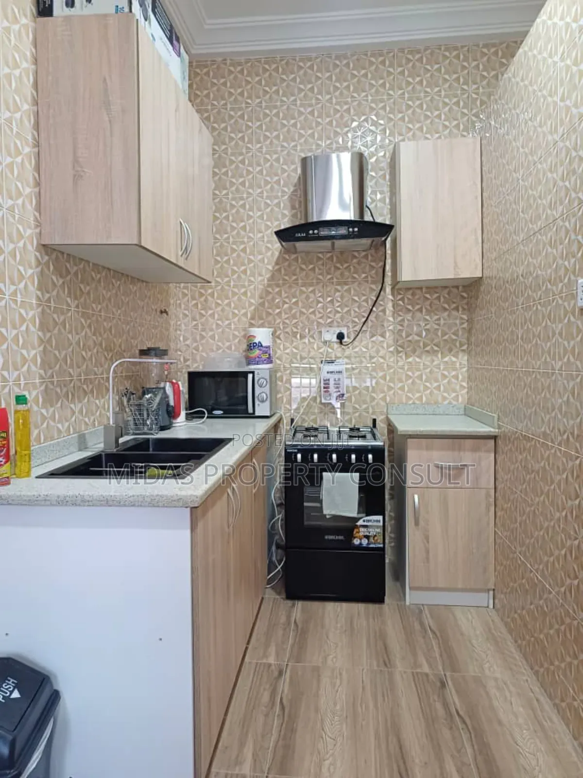 Furnished 3bdrm Apartment in Celebrity Golf, Sakumono for sale