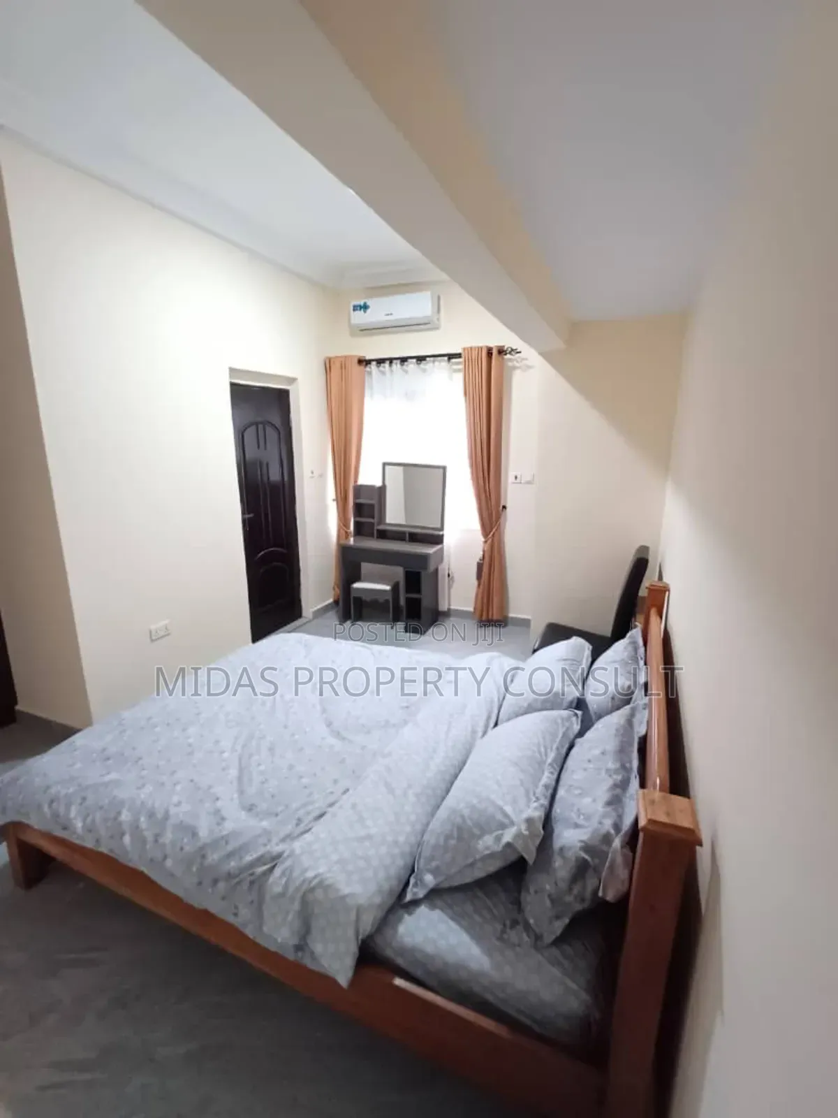 Furnished 3bdrm Apartment in Celebrity Golf, Sakumono for sale