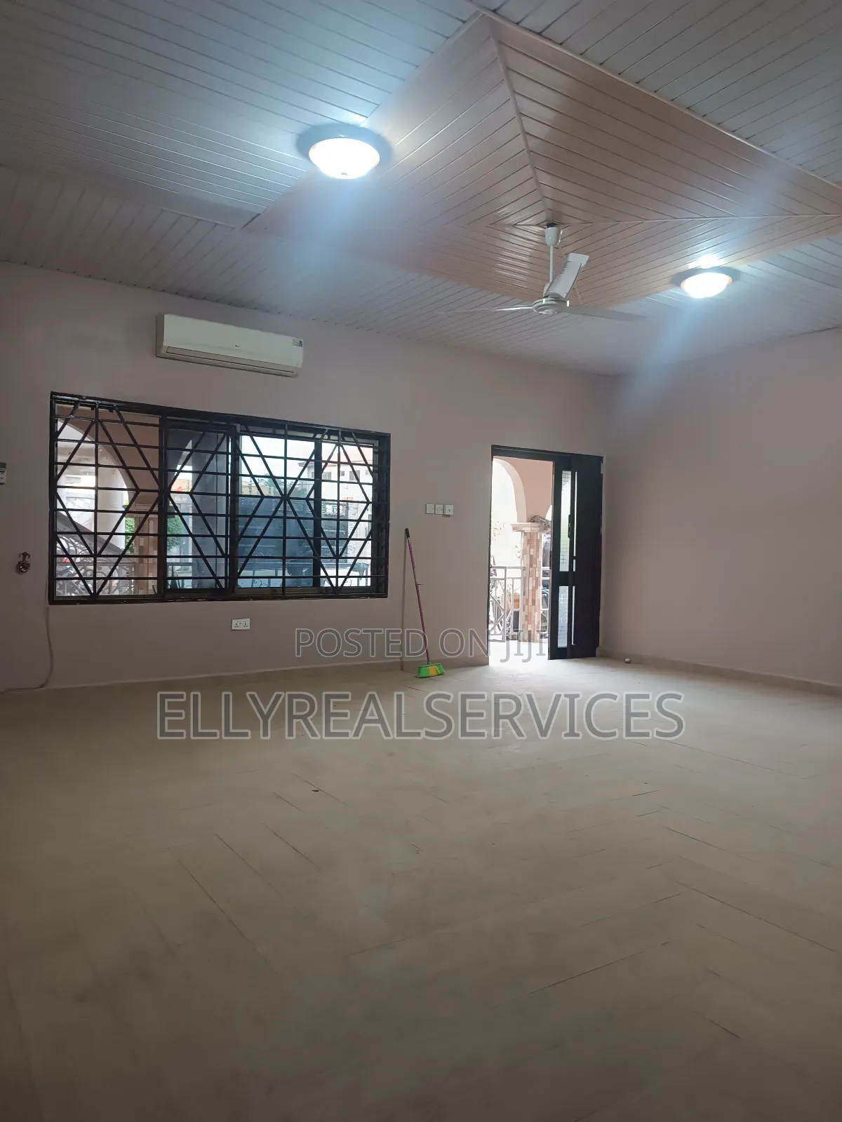 4bdrm House in Ellyrealservices, Frafraha for rent