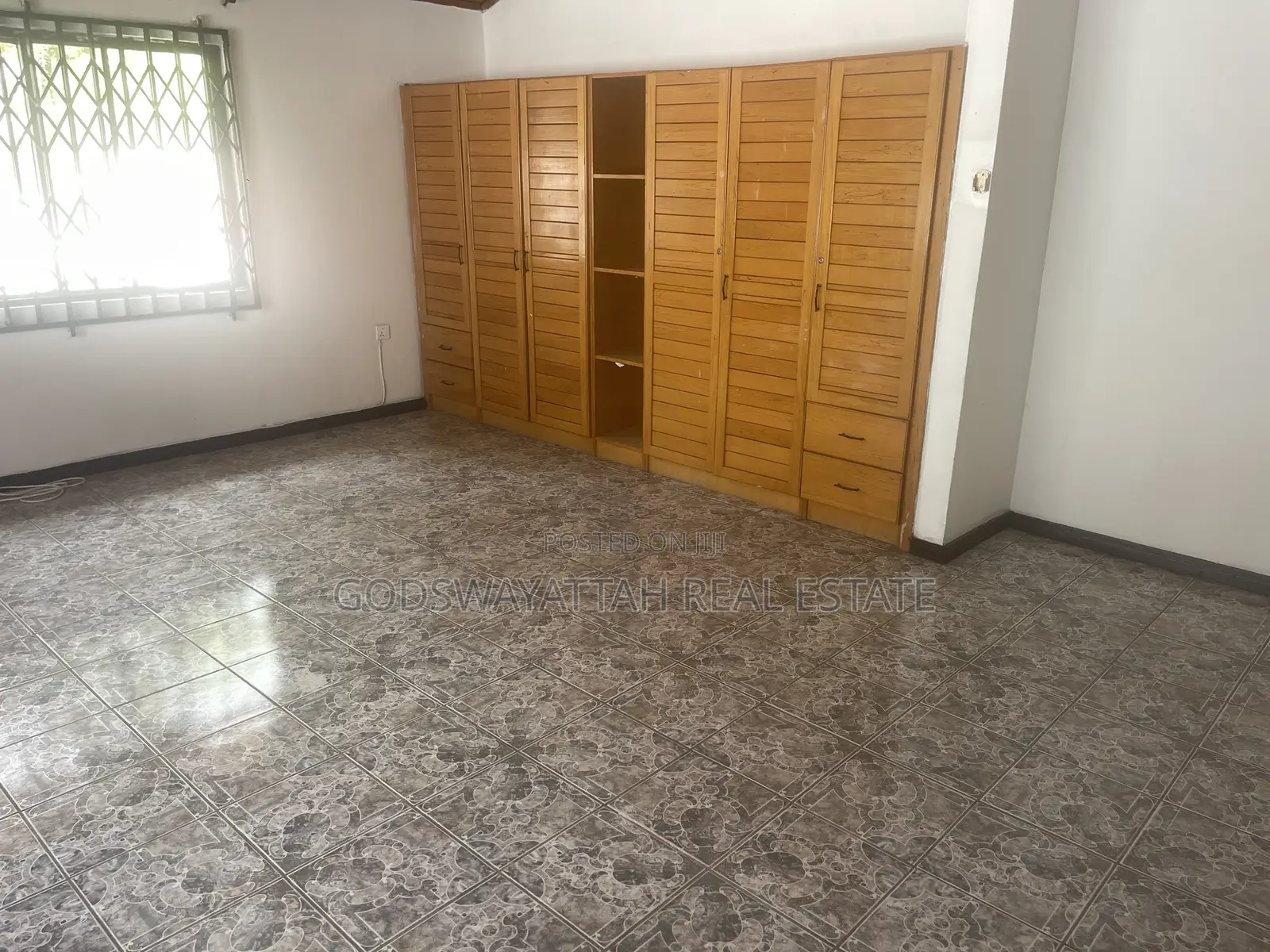 3bdrm House in East Legon, Adjiriganor for rent