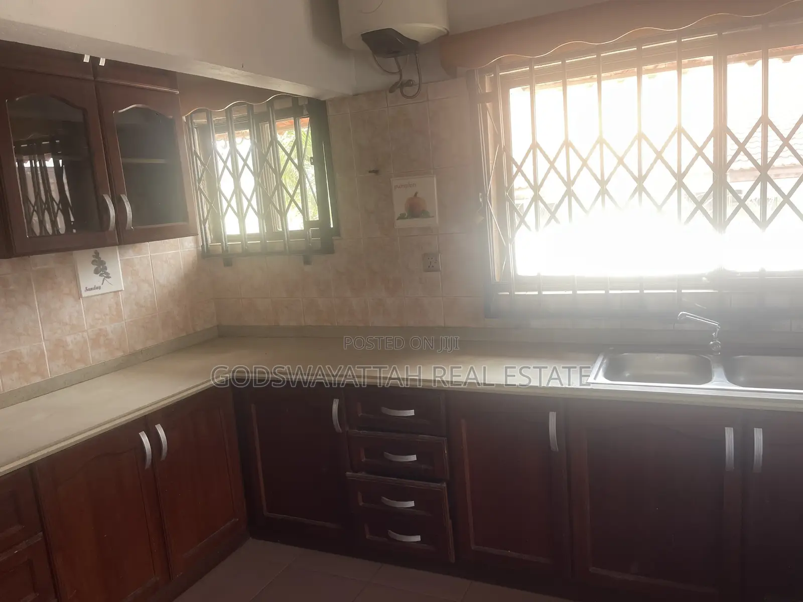 3bdrm House in East Legon, Adjiriganor for rent