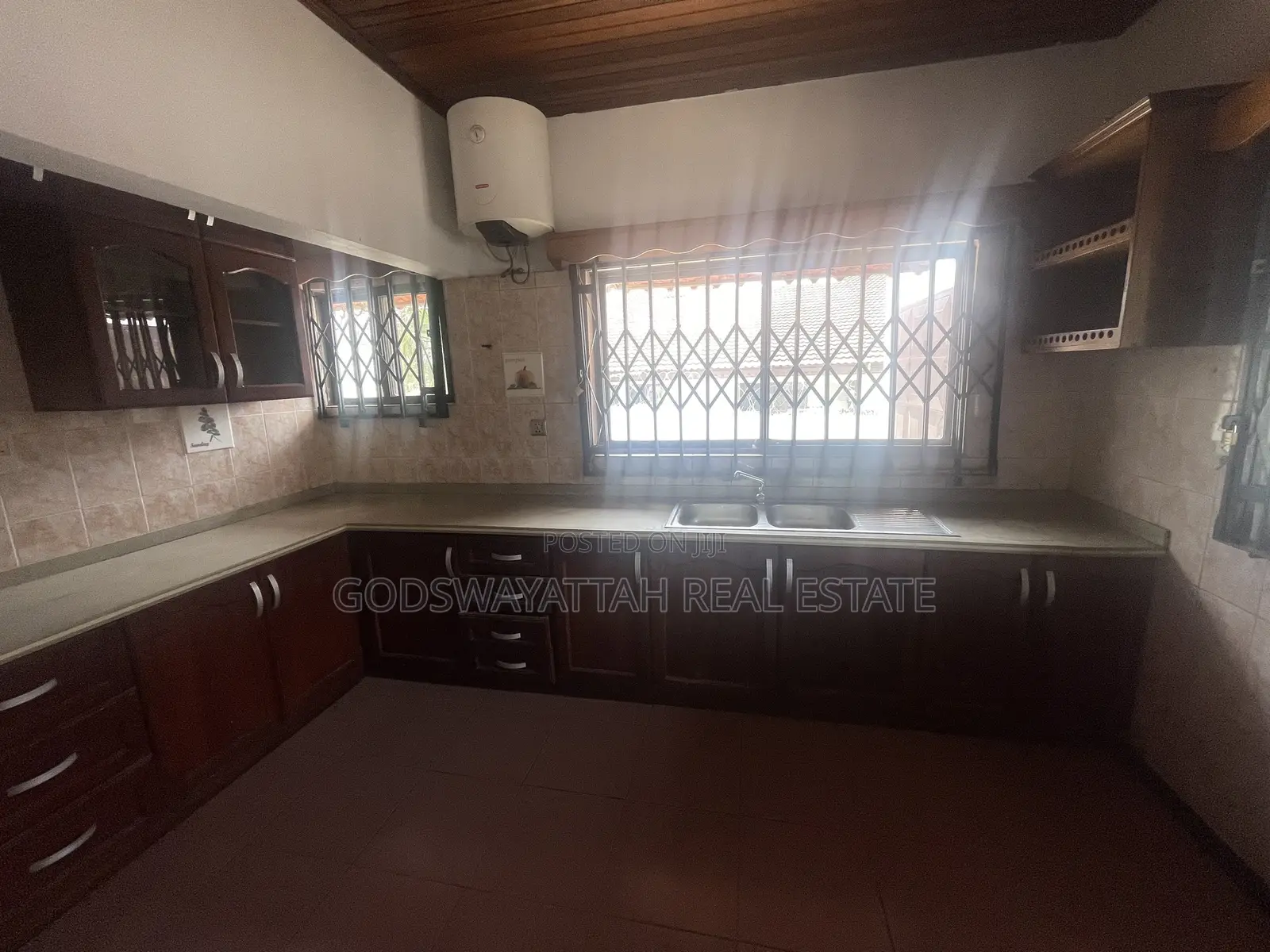 3bdrm House in East Legon, Adjiriganor for rent