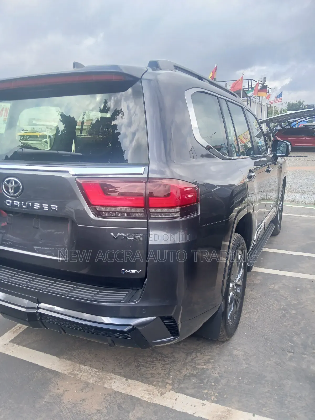 New Toyota Land Cruiser LC300 2025 Gray