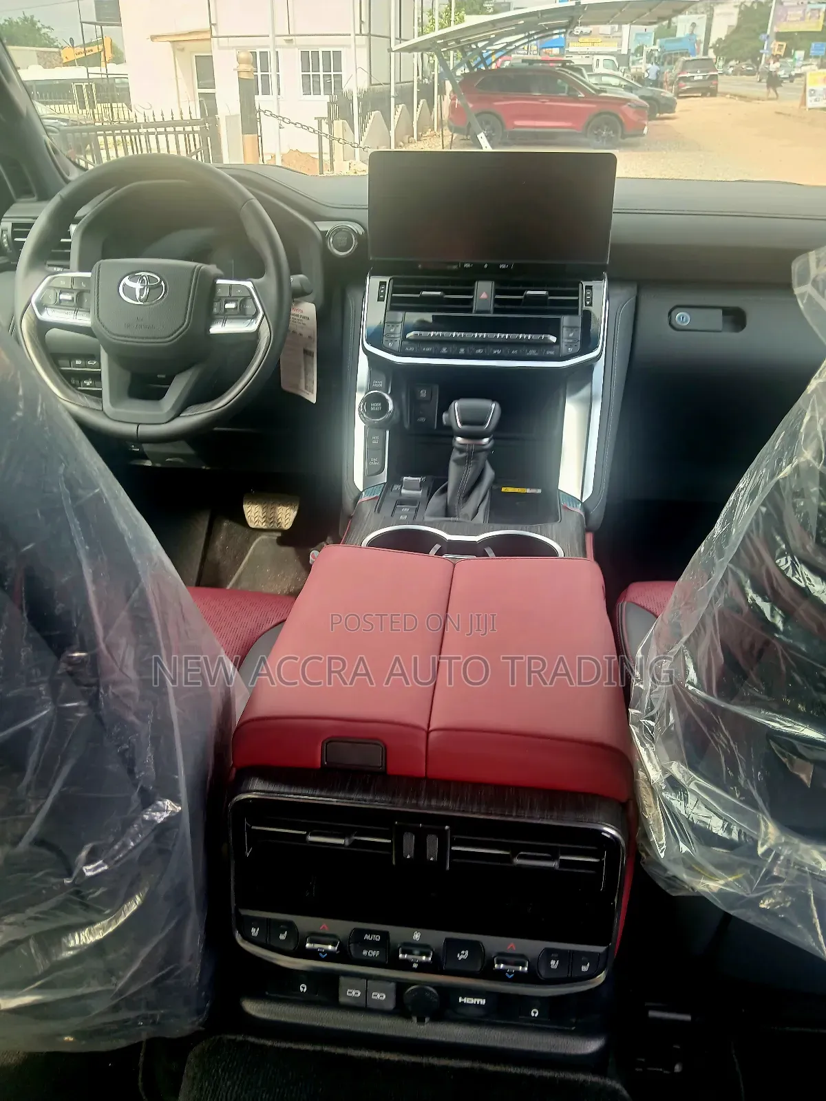 New Toyota Land Cruiser LC300 2025 Gray