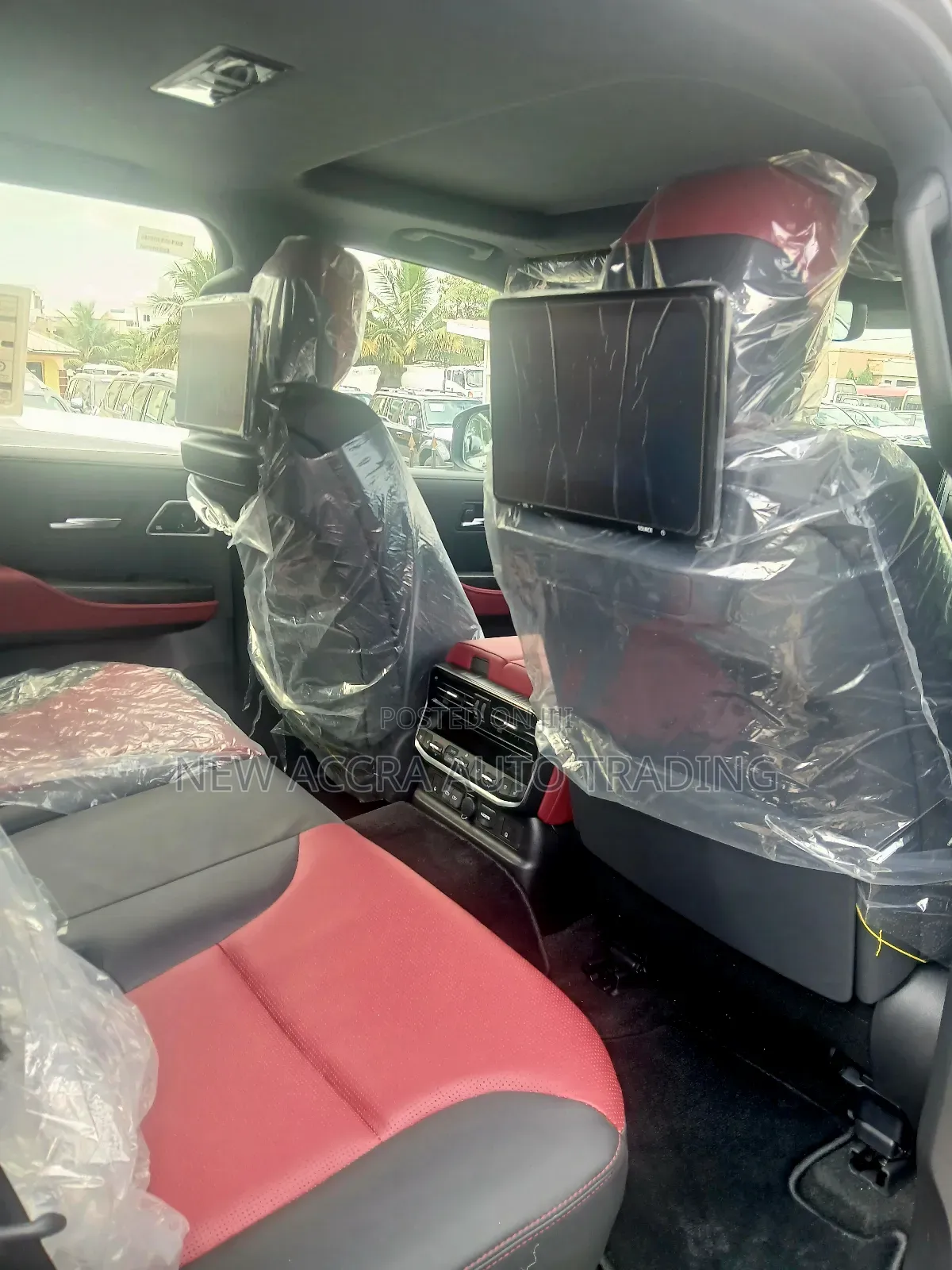 New Toyota Land Cruiser LC300 2025 Gray