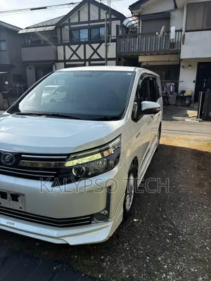 Toyota Voxy 2015 White