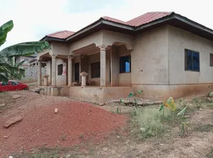 7bdrm House in Brother K Estate, Kumasi Metropolitan for sale