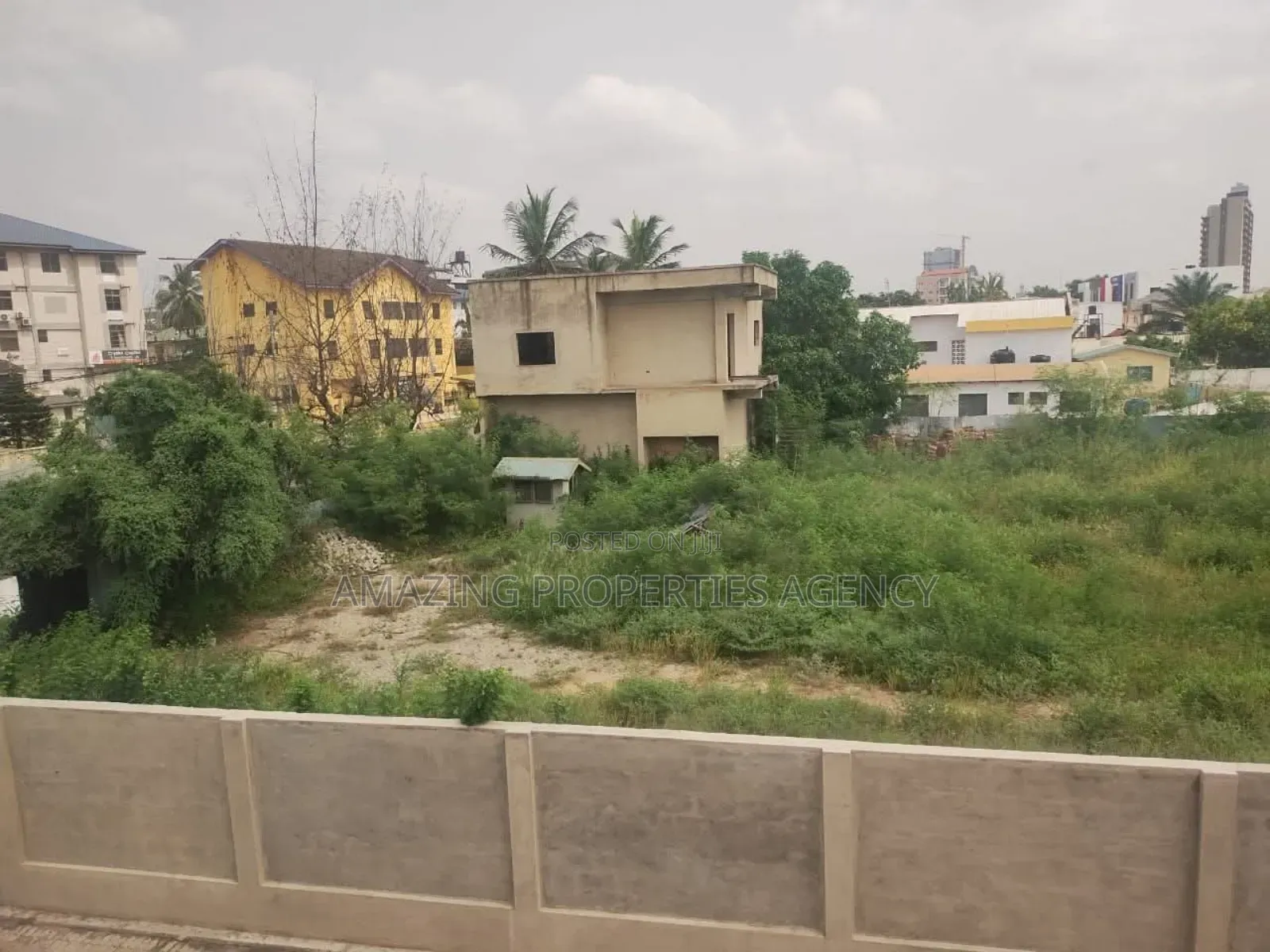 Almost 2 Plots (100ft/120ft) of Land With an Old Building Dzorwulu