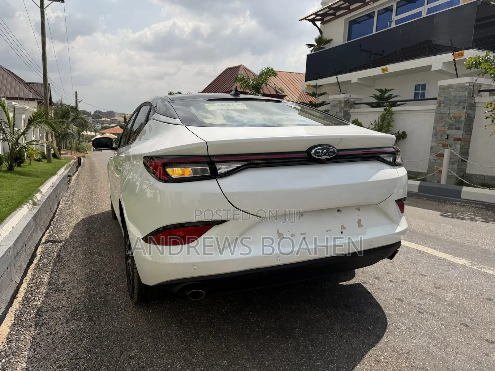 JAC J7 1.5 FWD 2023 White