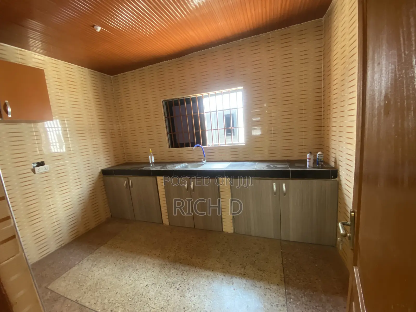 2bdrm House in Dawhenya for rent