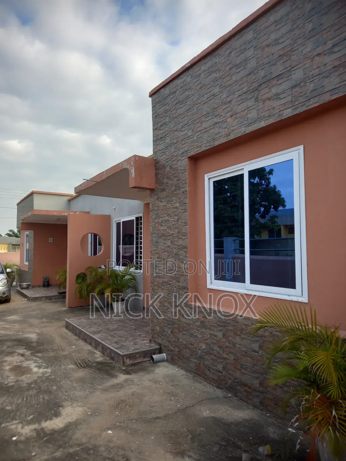 4bdrm House in Teshie Nungua, Addogonno for sale