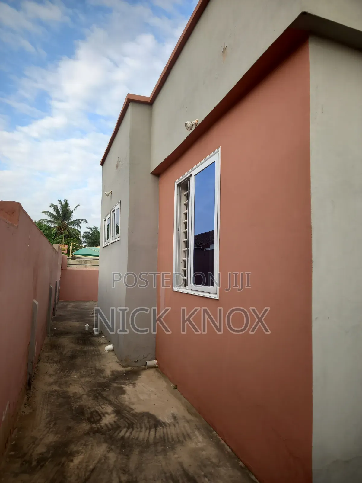 4bdrm House in Teshie Nungua, Addogonno for sale