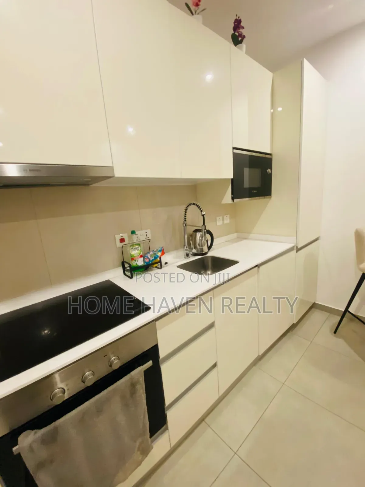 Furnished 1bdrm Apartment in Roman Ridge, Shopping Arcade Area for rent