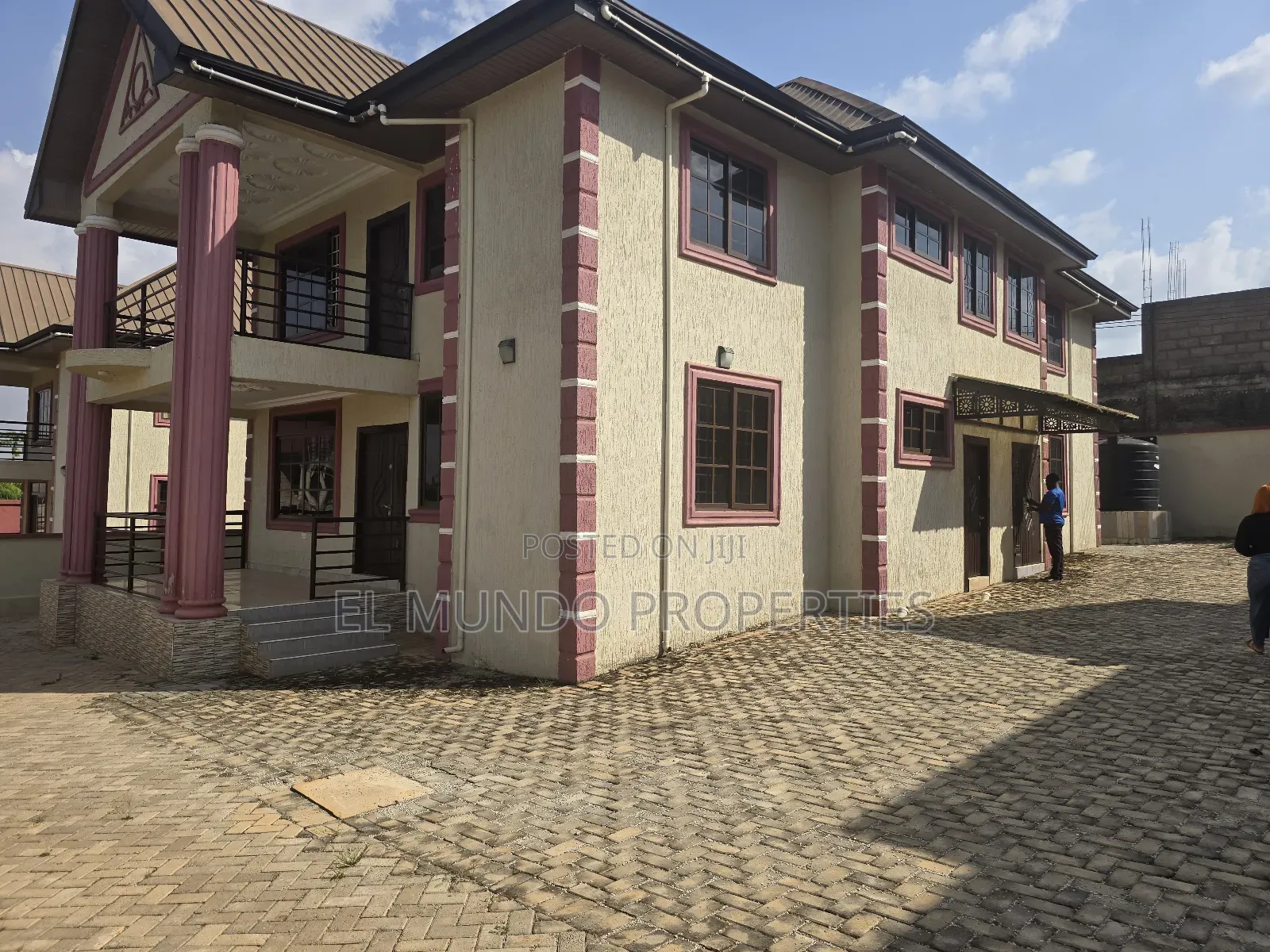 6bdrm House in Agric Krumoase, Kumasi Metropolitan for sale