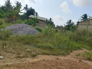 Half Plot of Land at Obakrowa (Ashalaja) for Sale