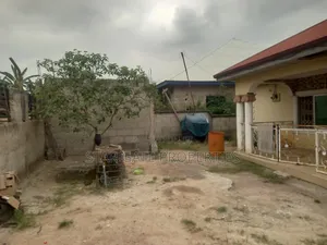4bdrm House in Abrem Nwamase, Kumasi Metropolitan for sale